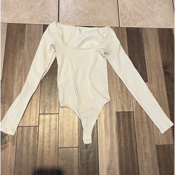 ARITZIA bodysuit - Picture 1 of 4
